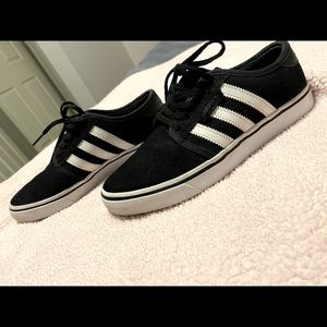 Adidas B&W Seeley Sneakers (Kids 4.5/Women’s 6.5)